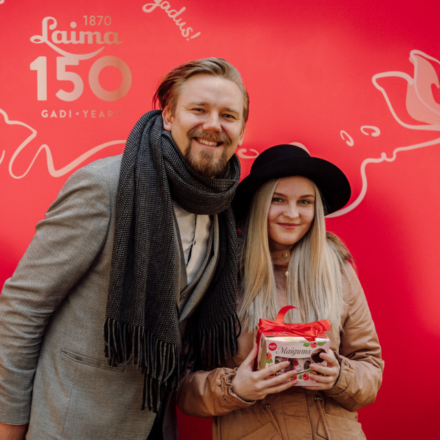 Galerijas bilde no.5 - Zīmols “Laima” radījis pirmo pop-up veikalu Latvijā, kurā var norēķināties ar mīlestības solījumu